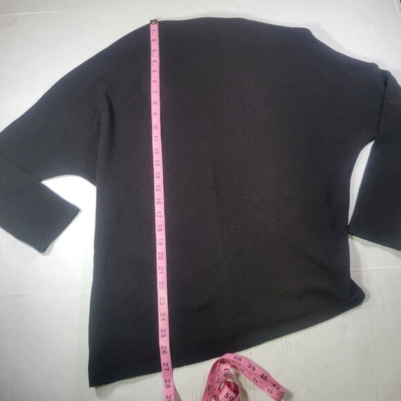 ASTR The Label Women Asymmetrical Black Long Sleeve Sweater Top Size L - Picture 4 of 6